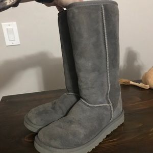 Tall gray uggs size 7